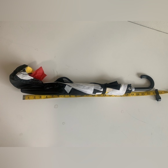 Youth Penguin Umbrella, black white and‎ red. Perfect for staying cute and dry. - Picture 3 of 7